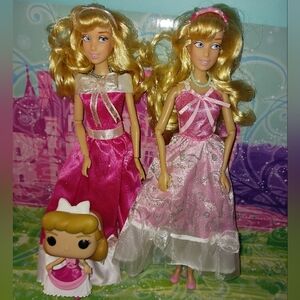 Disney Store Cinderella Pink Dress Singing Doll Light Up Dress Doll Funko Pop